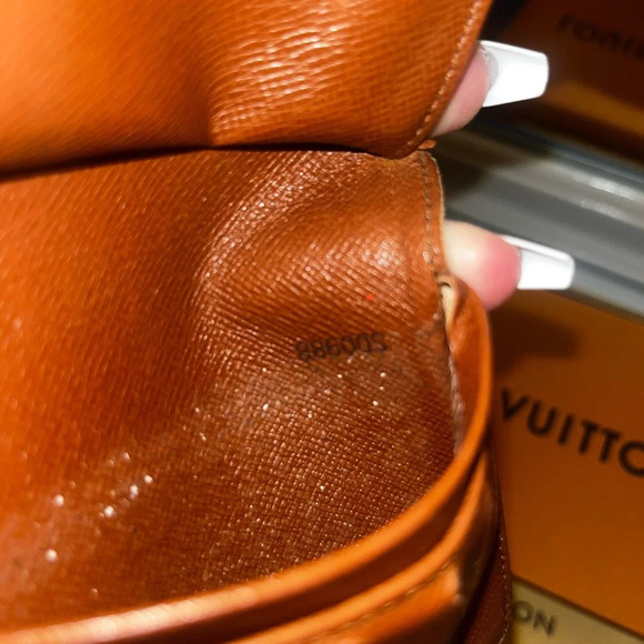 🍀 Louis Vuitton vintage monogram kiss lock wallet, GUC. - Picture 12 of 15